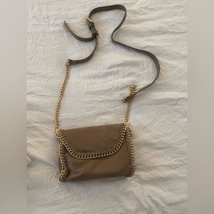 Urban Expressions crossbody purse with gold hardware